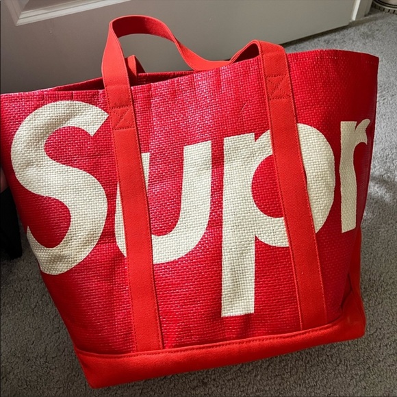 100% AUTHENTIC NEW W/TAGS SUPREME RAFFIA LOGO TOTE ICONIC RED/WHITE - DEAD STOCK - Picture 6 of 7